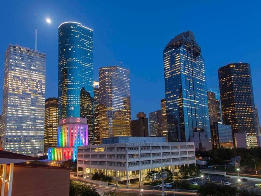 Beautiful/Spacious 2 Bedroom Houston Near Galleria Ngoại thất bức ảnh