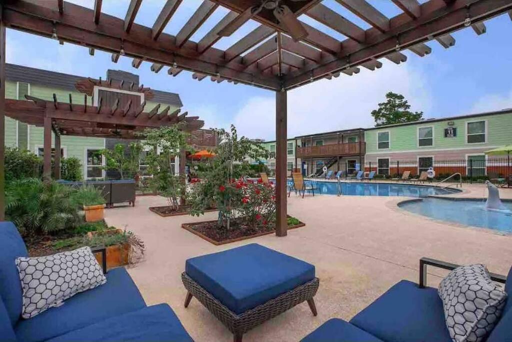 Beautiful/Spacious 2 Bedroom Houston Near Galleria Ngoại thất bức ảnh
